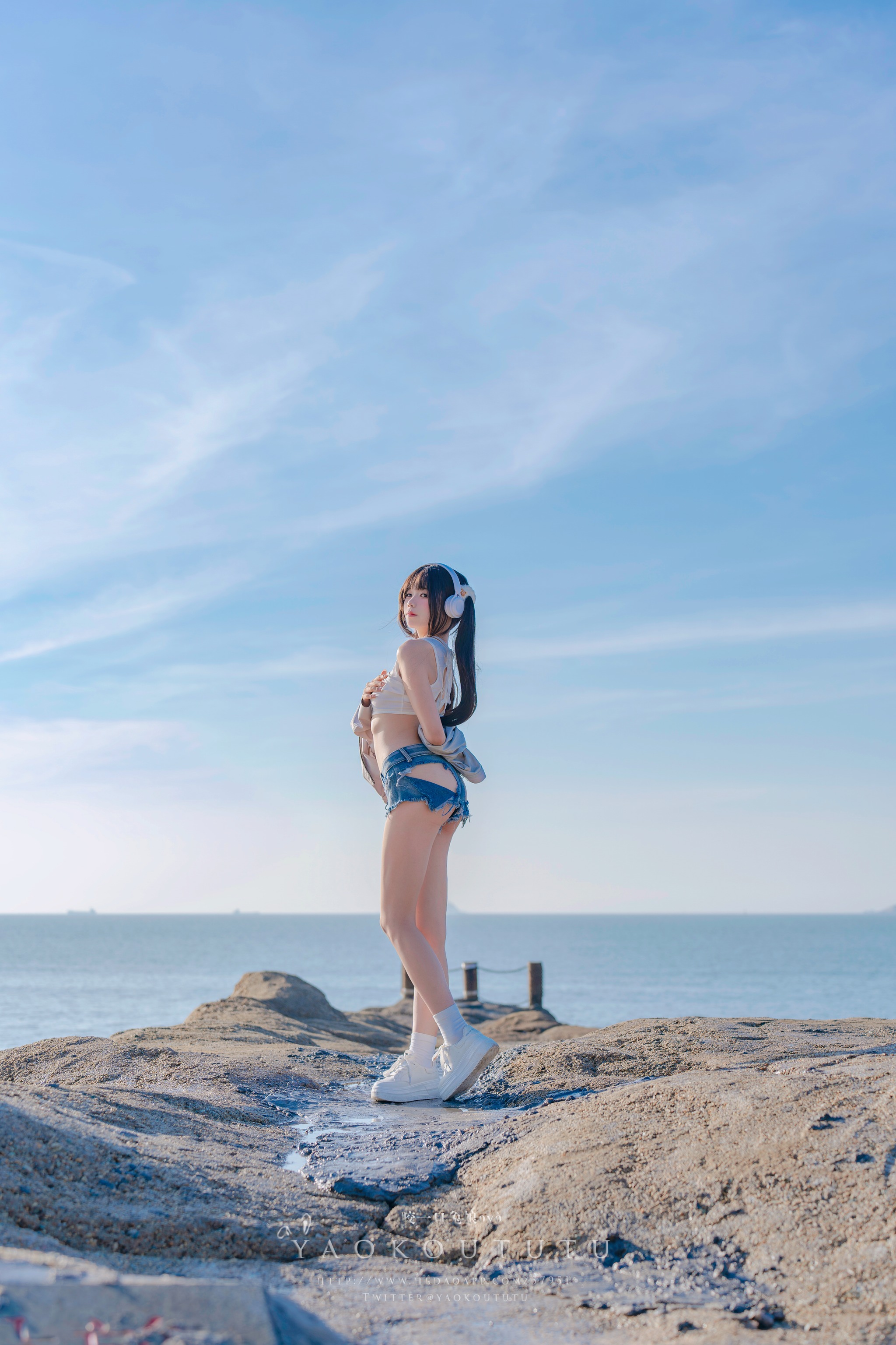 咬一口兔娘 - NO.068 (黏黏团子兔) 八月订阅『海音旋律』Mr.Chu [70P1V]-XikXak